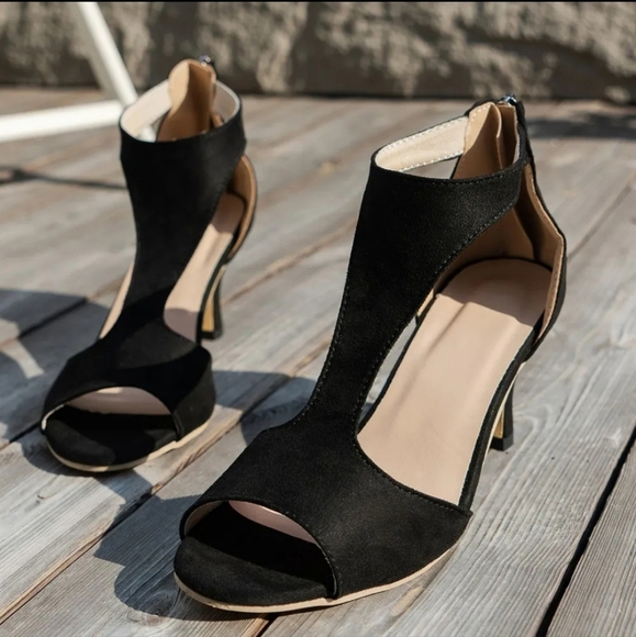 Peep Toe Block Heels Sandals - Picture 2 of 4